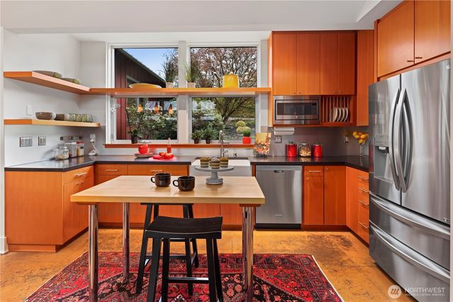 10623 NE 155th Place, Bothell, WA 98011