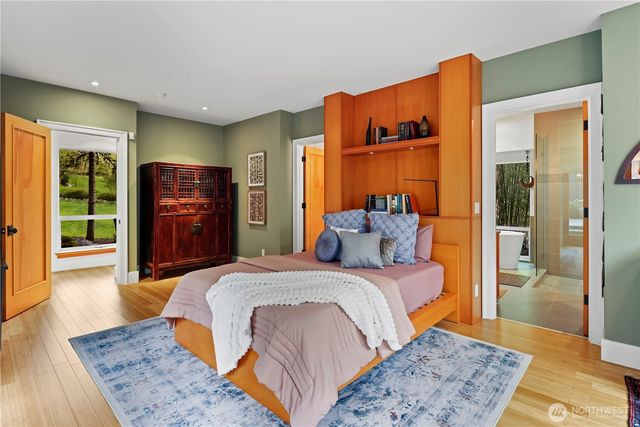 10623 NE 155th Place, Bothell, WA 98011