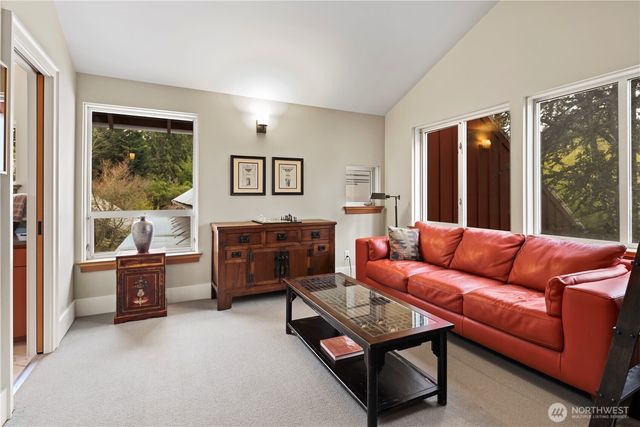 10623 NE 155th Place, Bothell, WA 98011