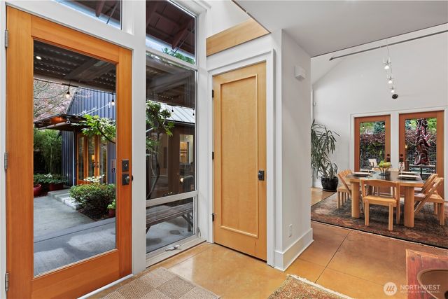 10623 NE 155th Place, Bothell, WA 98011