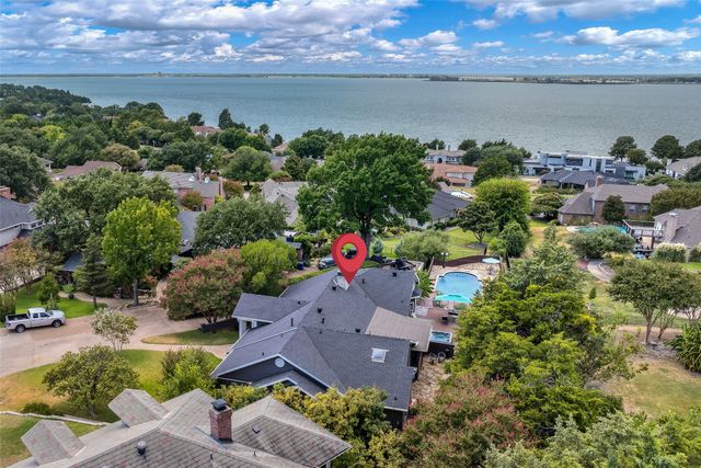 6 Stillwaters Drive, Heath, TX 75032
