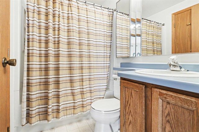 86500 60th Street, Decatur, MI 49045