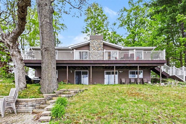 86500 60th Street, Decatur, MI 49045
