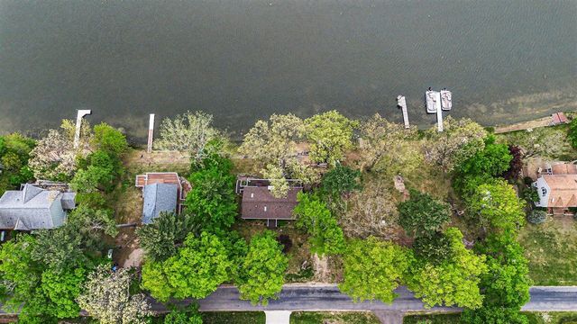86500 60th Street, Decatur, MI 49045