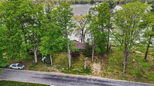86500 60th Street, Decatur, MI 49045