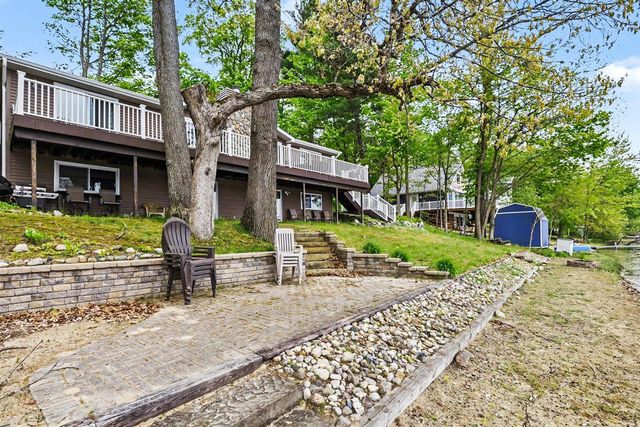86500 60th Street, Decatur, MI 49045