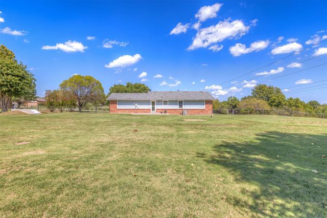 20714 W 5th Street S, Sand Springs, OK 74063