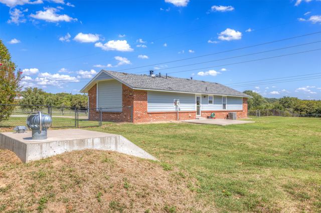 20714 W 5th Street S, Sand Springs, OK 74063