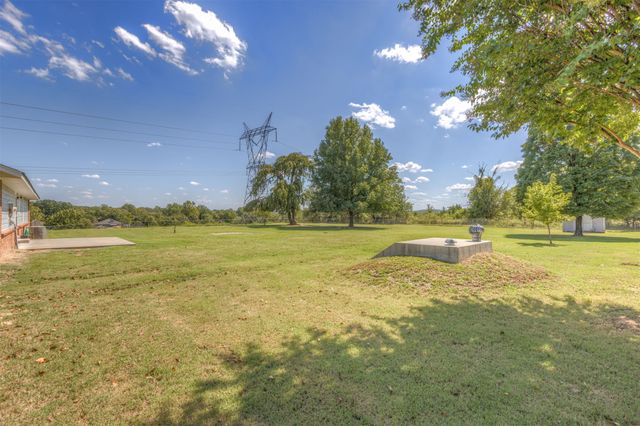 20714 W 5th Street S, Sand Springs, OK 74063