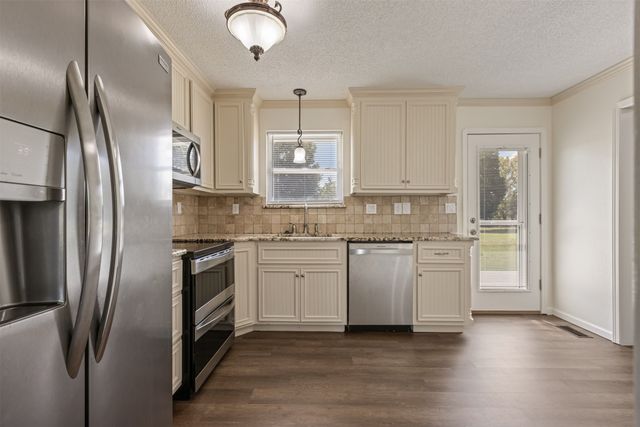 20714 W 5th Street S, Sand Springs, OK 74063