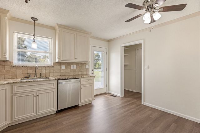 20714 W 5th Street S, Sand Springs, OK 74063