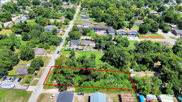 1017 Wall Street, Houston, TX 77088