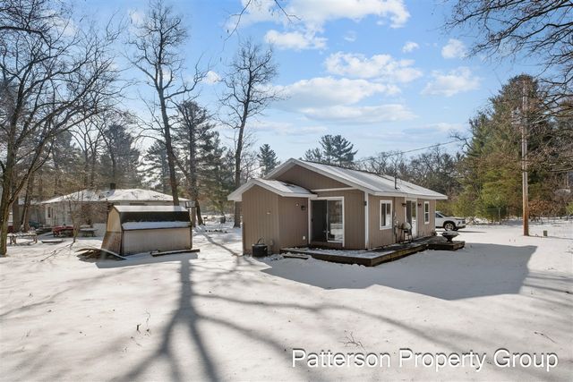 164 E Washington Road, Twin Lake, MI 49457