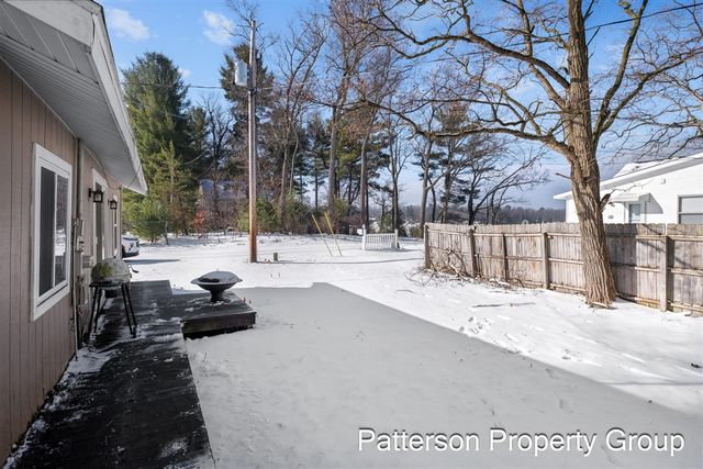 164 E Washington Road, Twin Lake, MI 49457