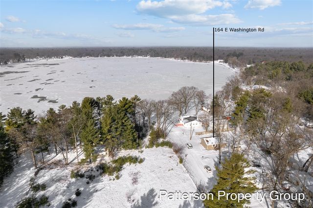 164 E Washington Road, Twin Lake, MI 49457