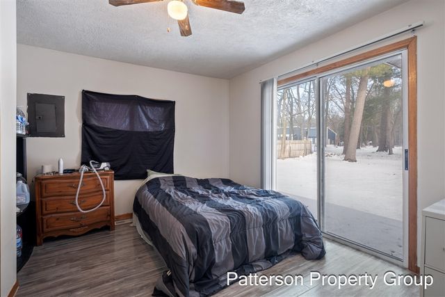 164 E Washington Road, Twin Lake, MI 49457