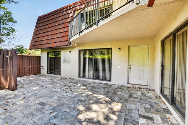 8558 Boca Rio Drive, Boca Raton, FL 33433