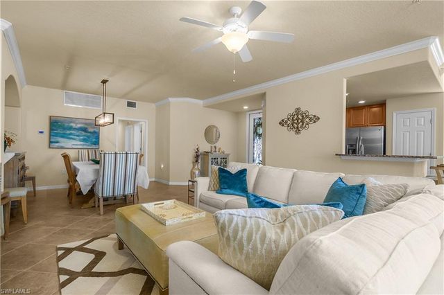 9497 Casoria CT 101, Naples, FL 34113