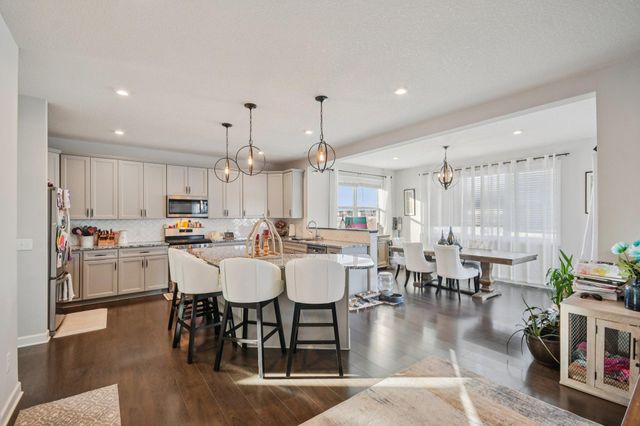 18468 70th Avenue N, Maple Grove, MN 55311