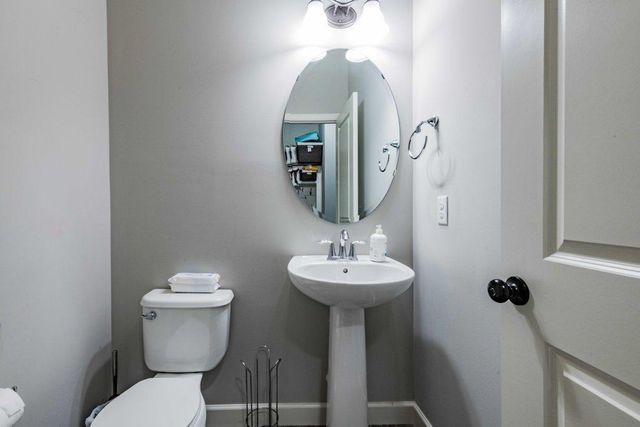 18468 70th Avenue N, Maple Grove, MN 55311