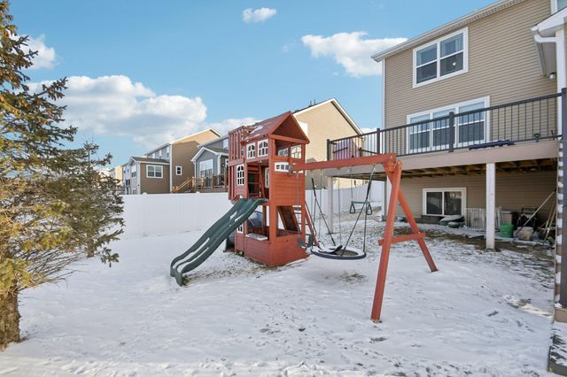 18468 70th Avenue N, Maple Grove, MN 55311