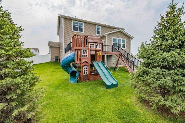 18468 70th Avenue N, Maple Grove, MN 55311