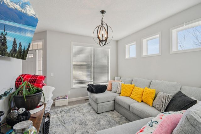 18468 70th Avenue N, Maple Grove, MN 55311