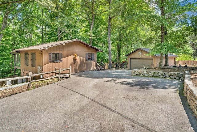 1842 Thomasson Lane, Goodview, VA 24095