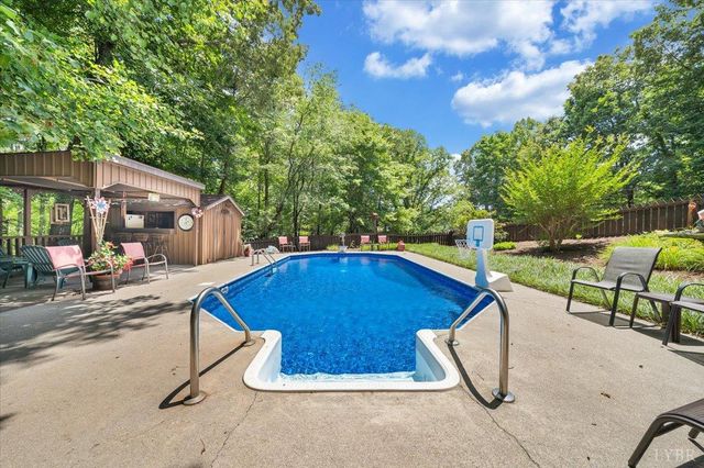 1842 Thomasson Lane, Goodview, VA 24095