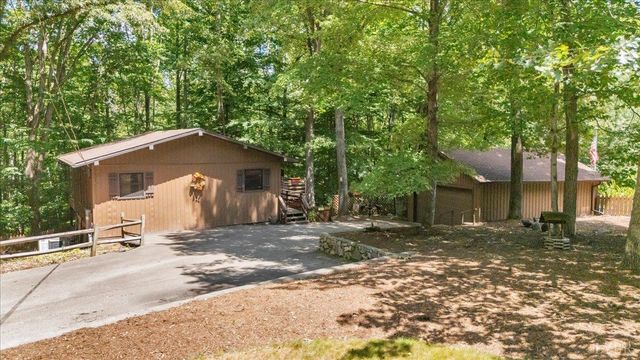 1842 Thomasson Lane, Goodview, VA 24095
