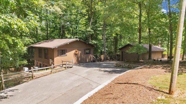 1842 Thomasson Lane, Goodview, VA 24095