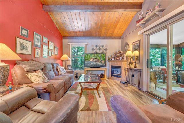 1842 Thomasson Lane, Goodview, VA 24095