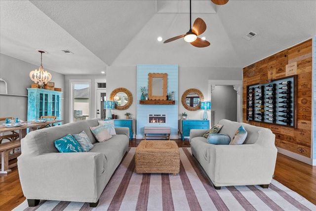 507 Clear Lake Road Road, Clear Lake Shores, TX 77565