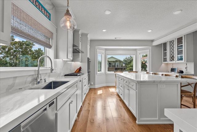 507 Clear Lake Road Road, Clear Lake Shores, TX 77565