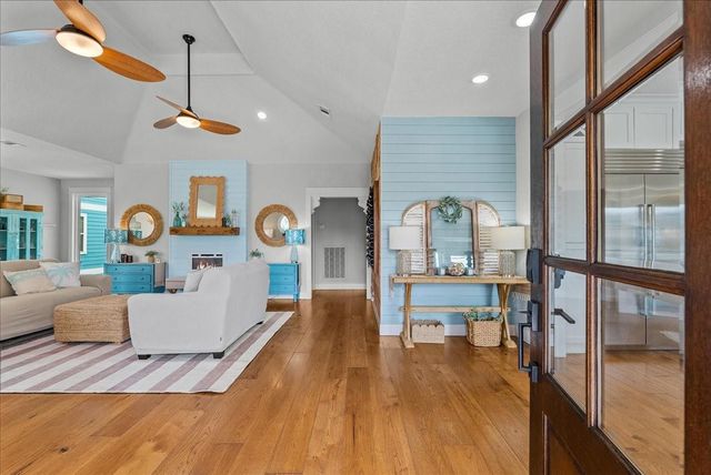 507 Clear Lake Road Road, Clear Lake Shores, TX 77565