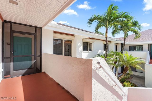1784 Augusta DR 202, Fort Myers, FL 33907