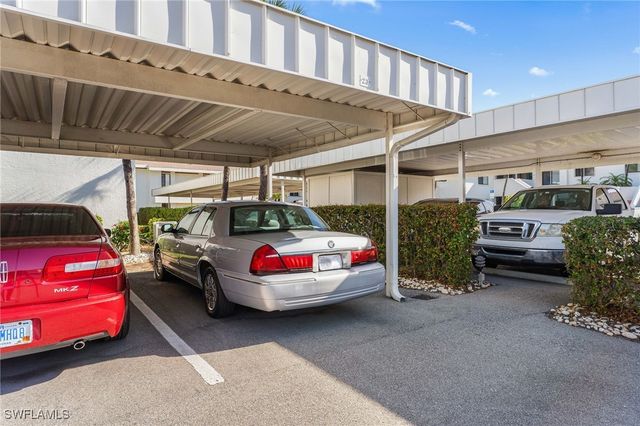 1784 Augusta DR 202, Fort Myers, FL 33907