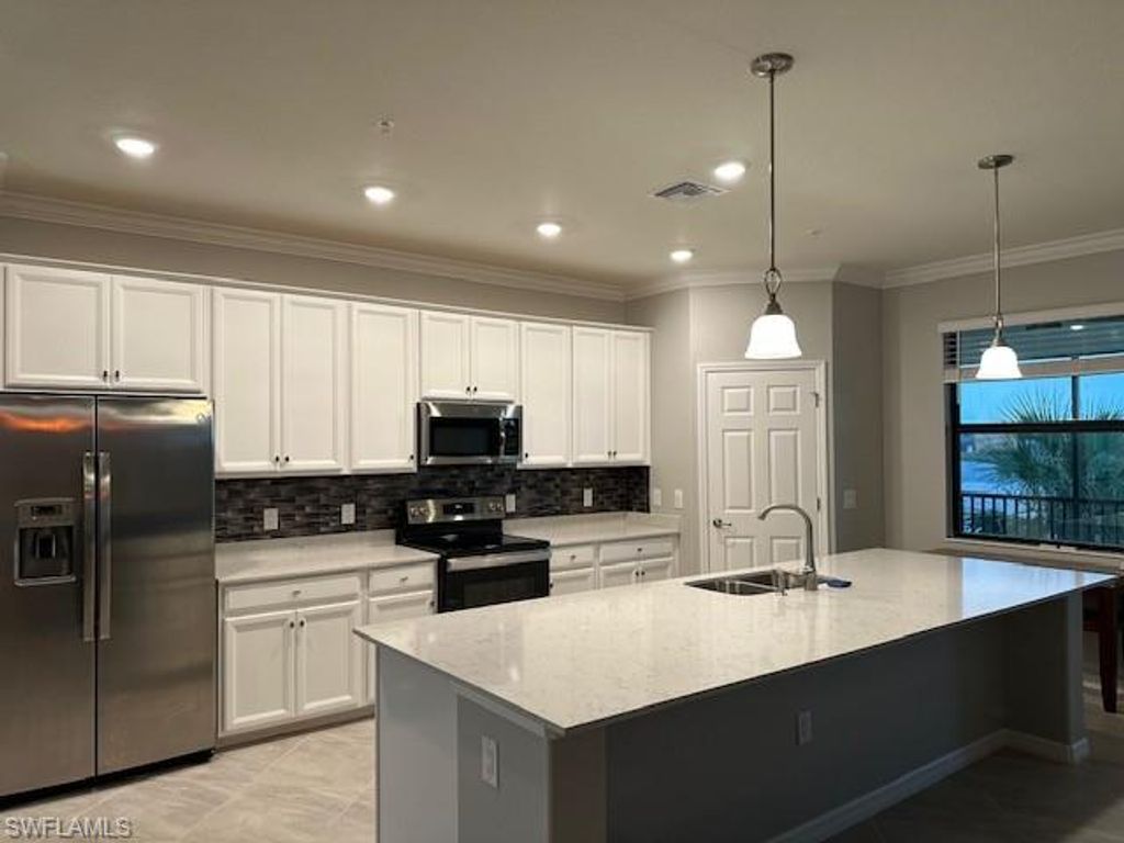 12048 HAWTHORN LAKE DR 201, FORT MYERS, FL 33913 — photo 3