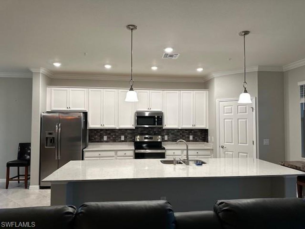 12048 HAWTHORN LAKE DR 201, FORT MYERS, FL 33913 — photo 4