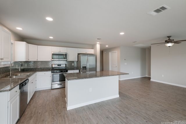 10102 Relic Oaks, San Antonio, TX 78240