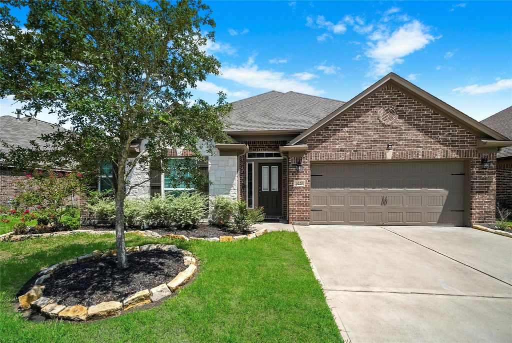 3227 Fairhaven Lane, Rosenberg, TX 77471