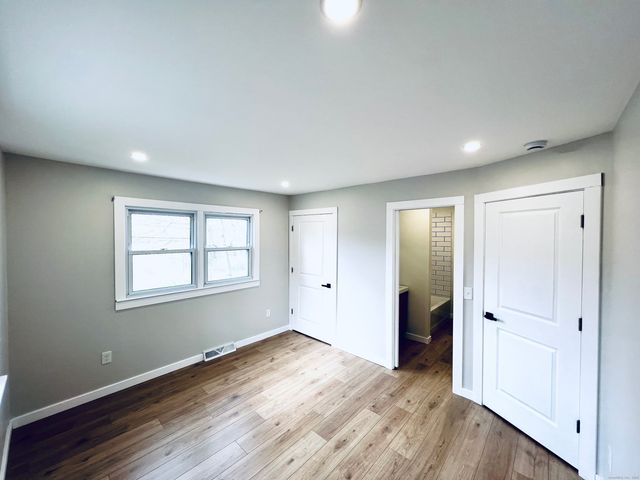 8 Rustic Road, Ridgefield, CT 06877