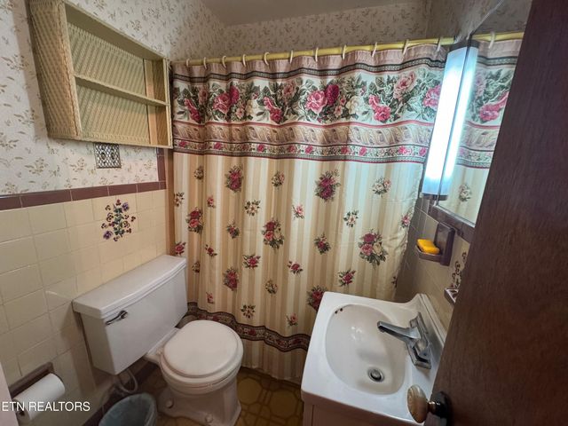 4109 Myrtlewood Drive, Knoxville, TN 37921