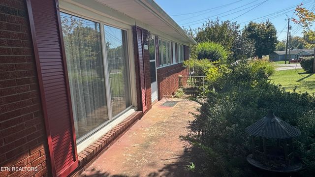 4109 Myrtlewood Drive, Knoxville, TN 37921