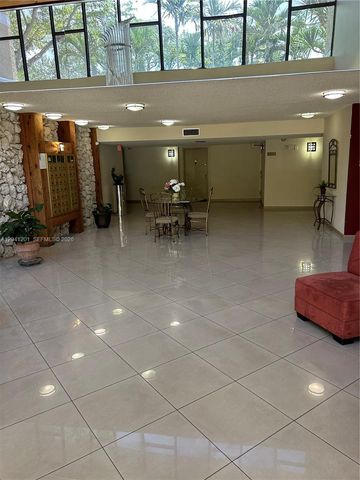 16325 Golf Club Road 304, Weston, FL 33326