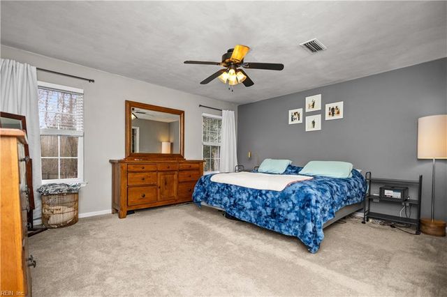 126 Highlands PW, Newport News, VA 23603