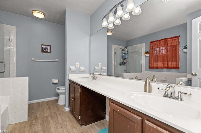 126 Highlands PW, Newport News, VA 23603