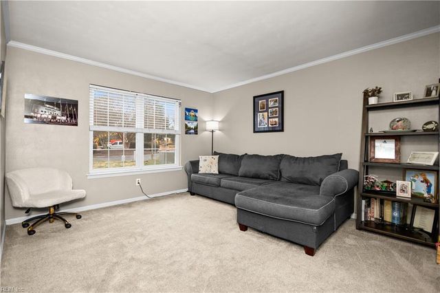 126 Highlands PW, Newport News, VA 23603