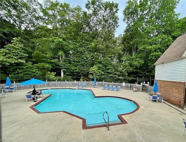 126 Highlands PW, Newport News, VA 23603