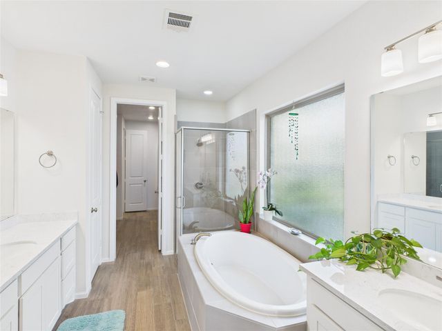 906 Blue Oak BLVD, San Marcos, TX 78666